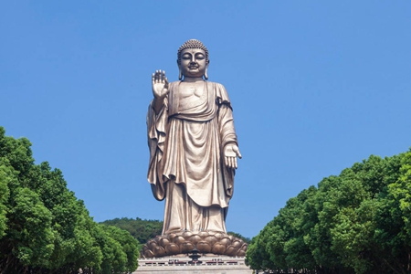 只有修学佛陀亲传的佛法，才能获得成就解脱！